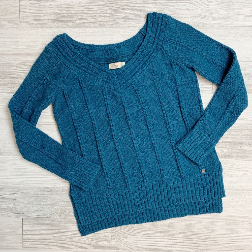 Hollister Textured V-neck Sweater